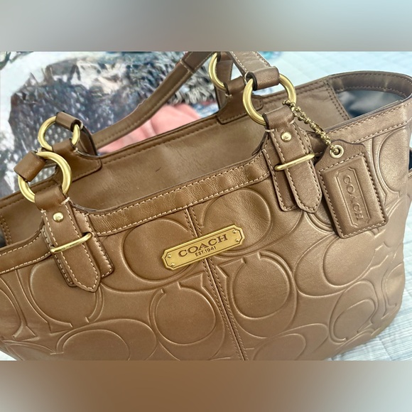 COACH Gallery Embossed C Leather Tote Copper - Picture 9 of 12